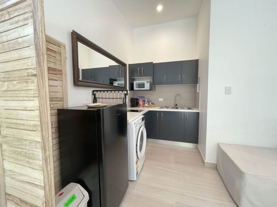 Driftwood Villas Ketuk Suite 6