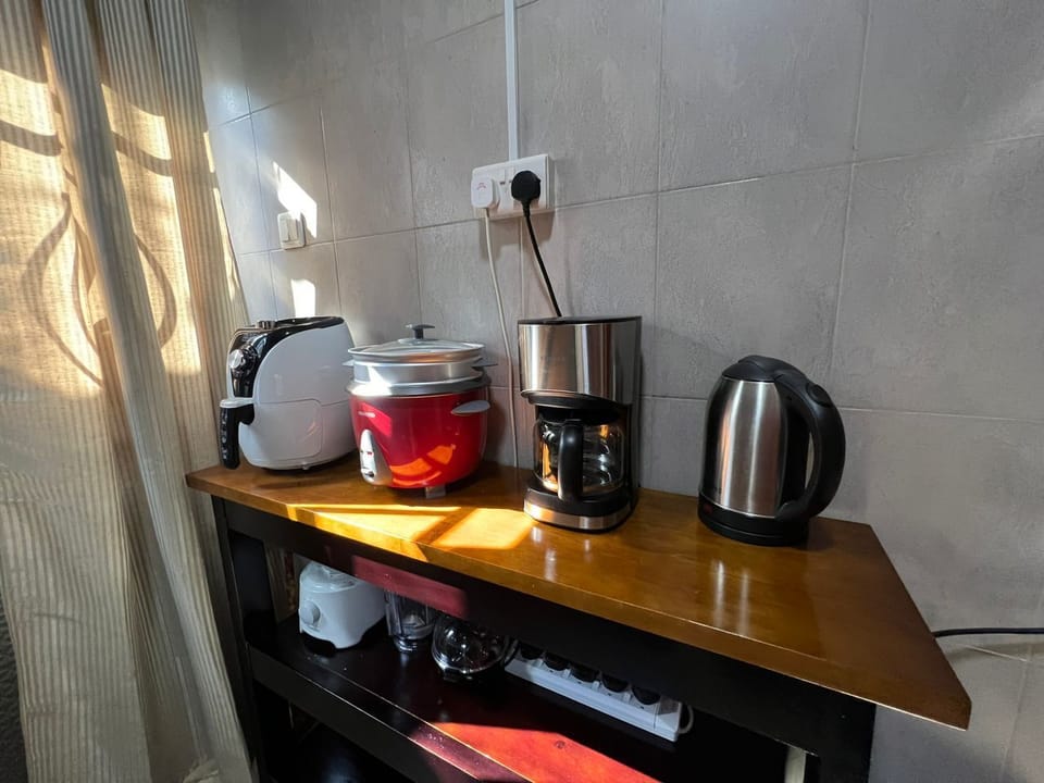 Fully functional kitchen
