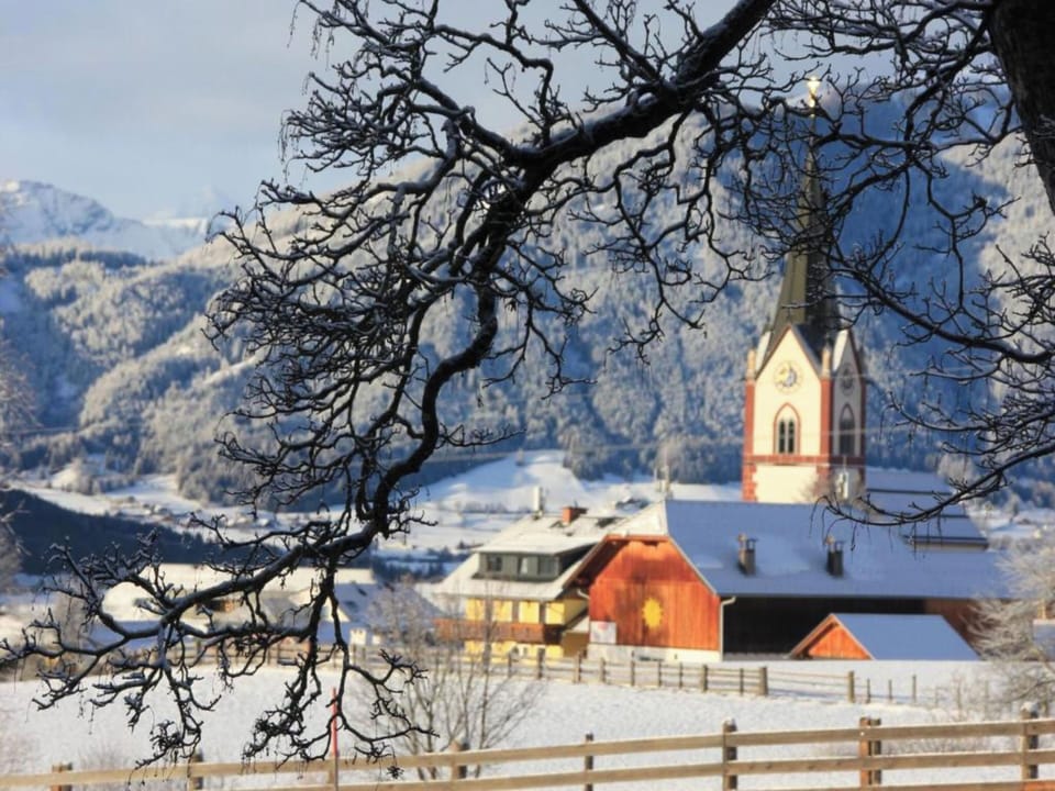 Surroundings [winter] (1-5 km)