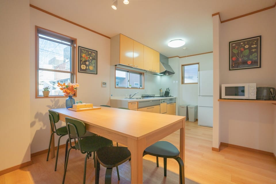 Luxury Villa, Non Smoking | In-room dining