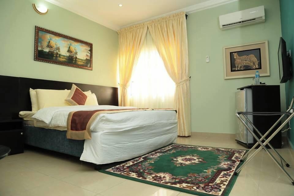 Basic Single Room | Free WiFi
