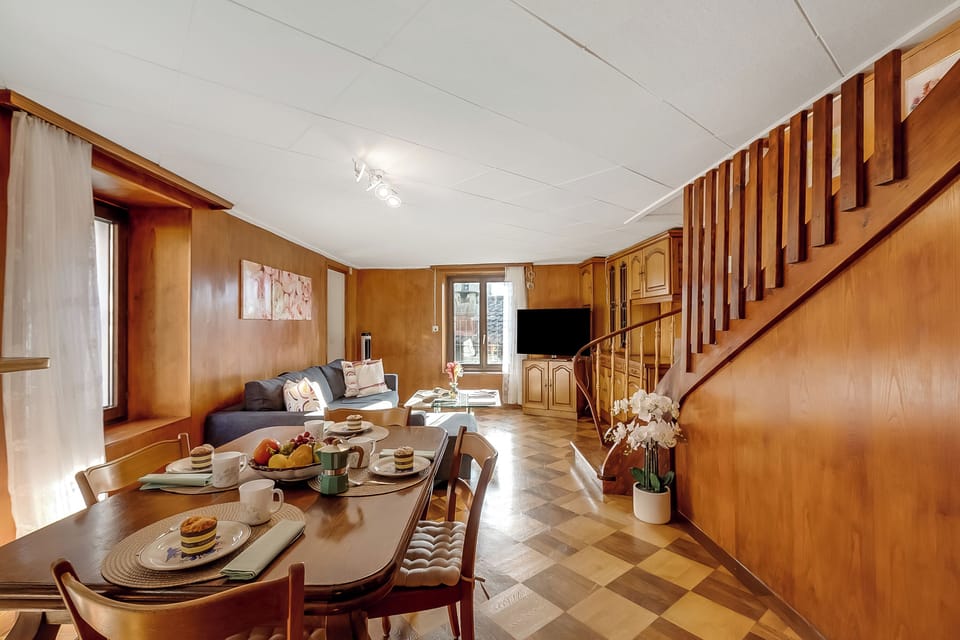 Family Apartment, Multiple Bedrooms (Bel Panorama 2) | Dining