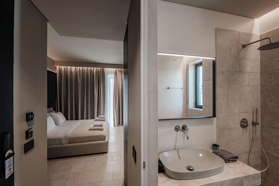 Superior Double Room | Bed sheets
