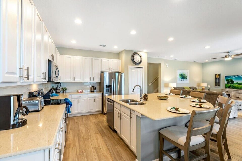 Step into a sleek and modern fully equipped kitchen, a haven for culinary creativity where every detail has been designed to enhance both functionality and style.
