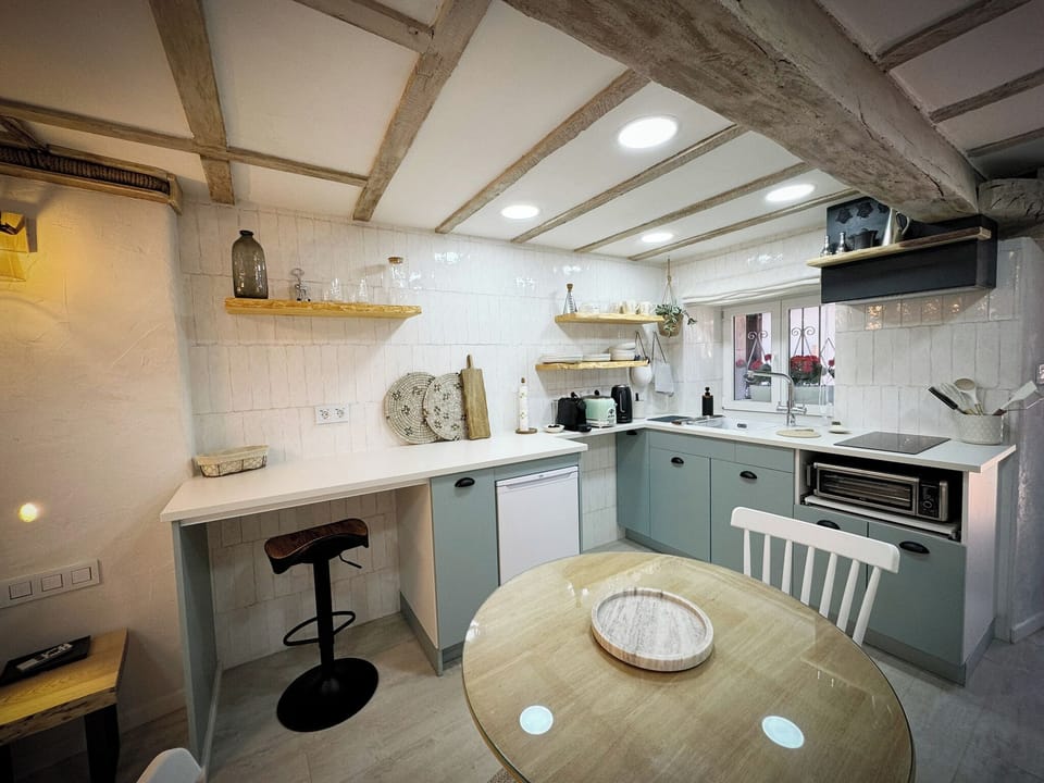Kitchen (1)