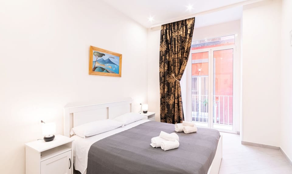 Deluxe Double Room, City View | Desk, free WiFi