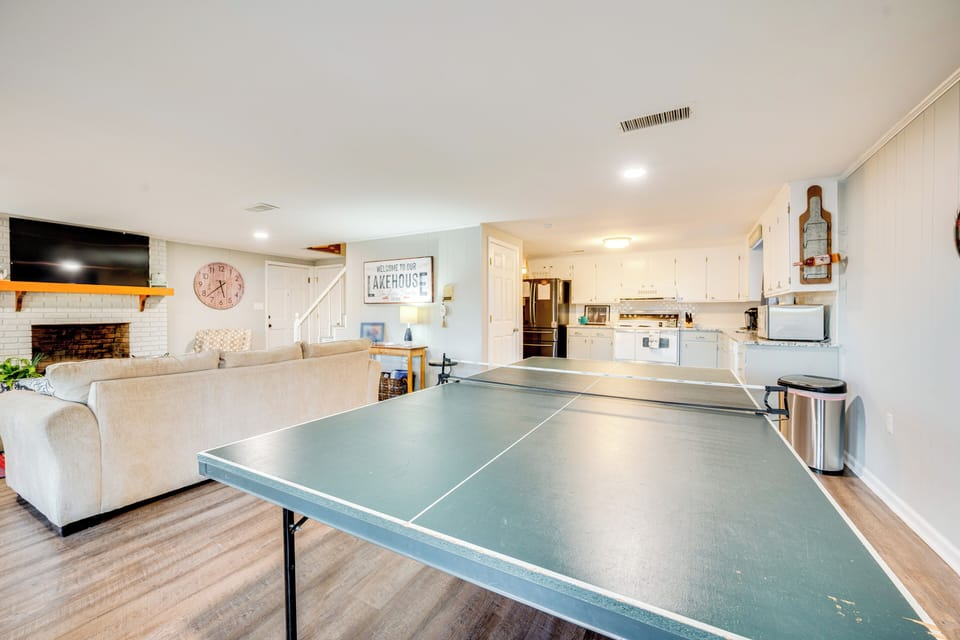 House (5 Bedrooms) | Interior