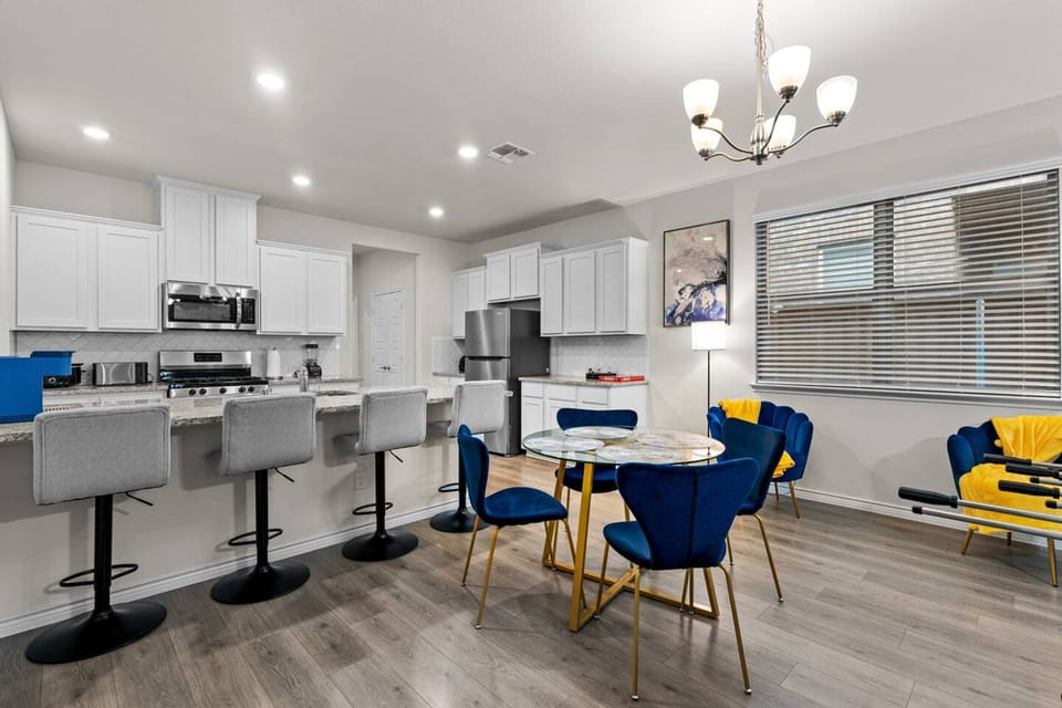 House, Accessible | 3 bedrooms, desk