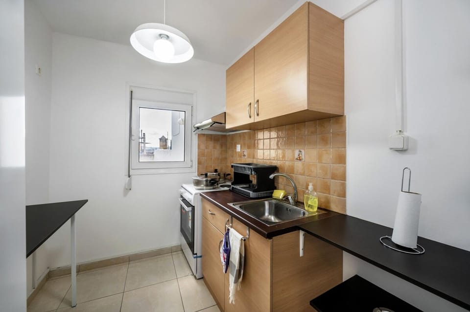 House | 1 bedroom, desk