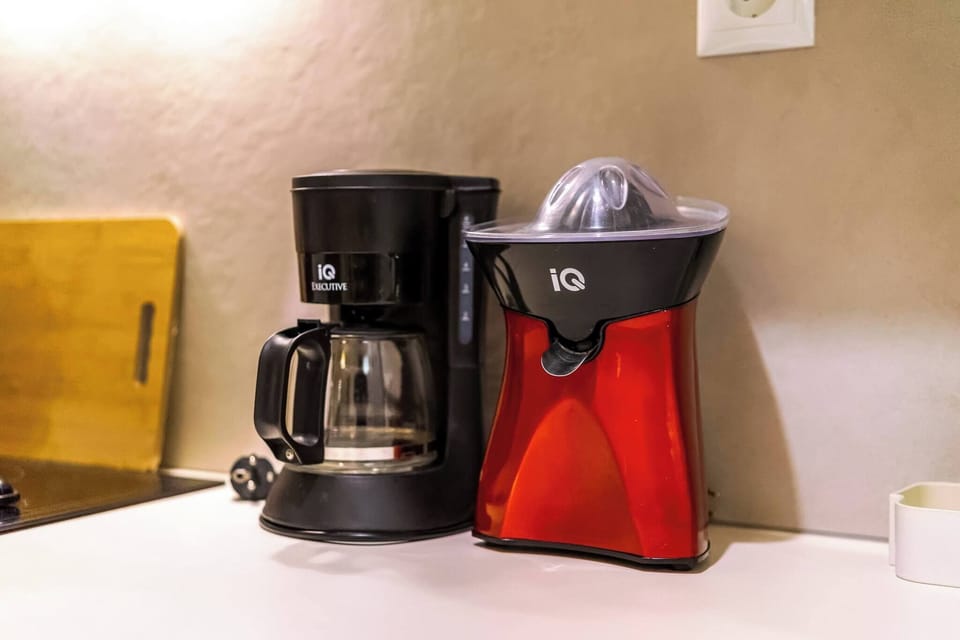 Apartment, 1 Bedroom, Accessible | Coffee and/or coffee maker