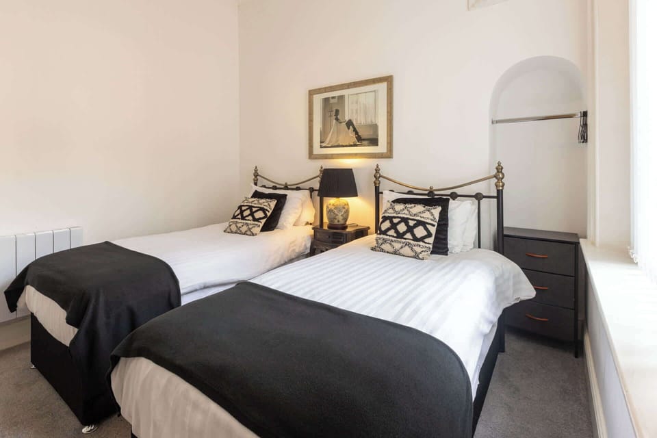 Danby at the Sandbeck, Whitby - Host & Stay