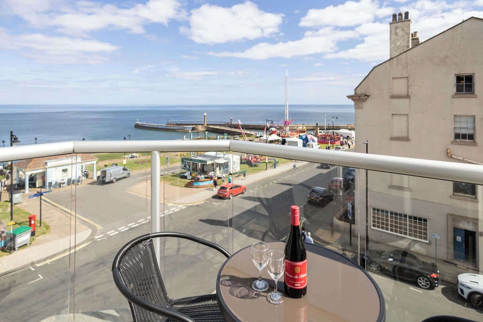 Sleights at the Sandbeck, Whitby - Host & Stay