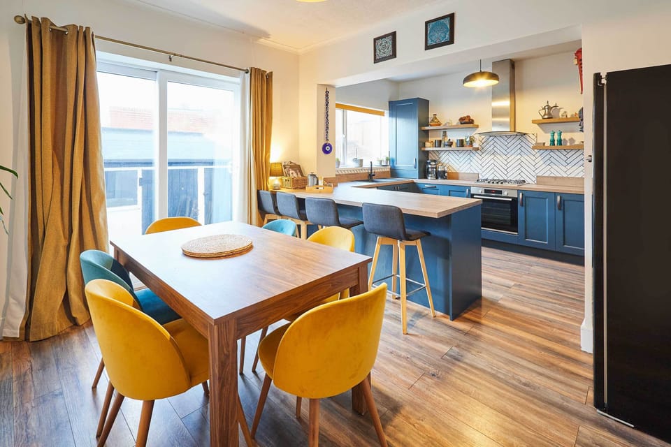 By The Sea, Newbiggin-by-the-Sea - Host & Stay