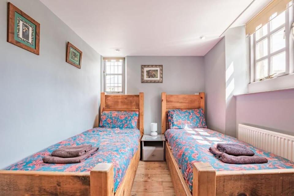 Nine Ladies, Birchover - Host & Stay