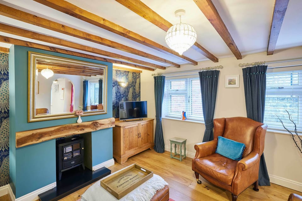 Anvil Cottage, Kirkbymoorside - Host & Stay