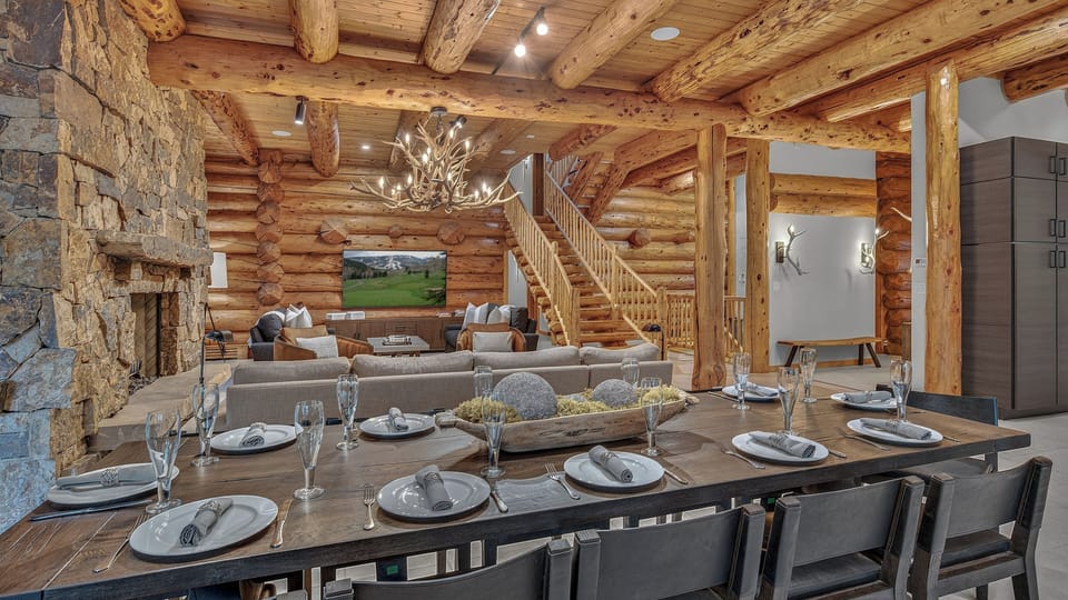 Dining Area, Main Level