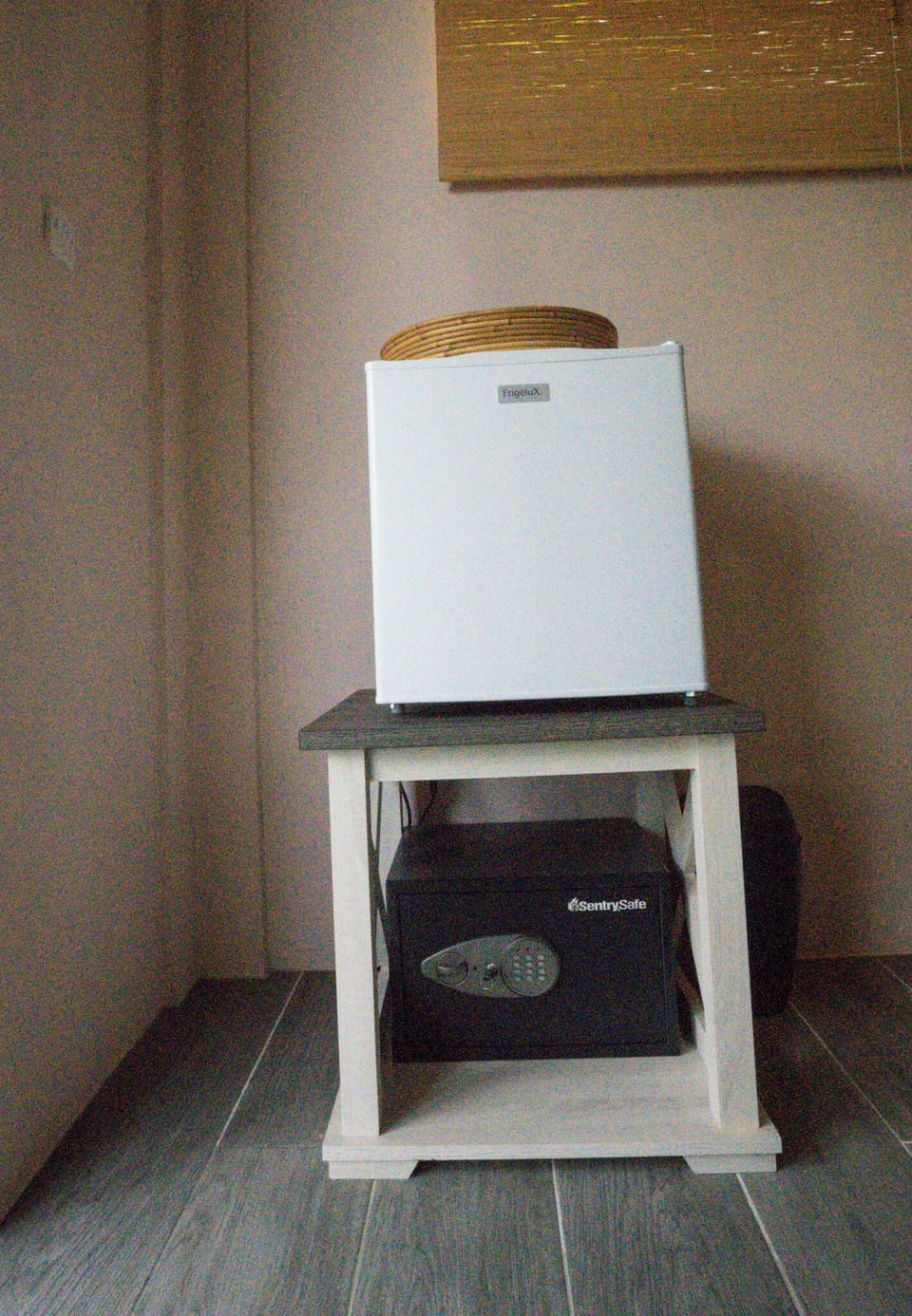 fridge and safe
