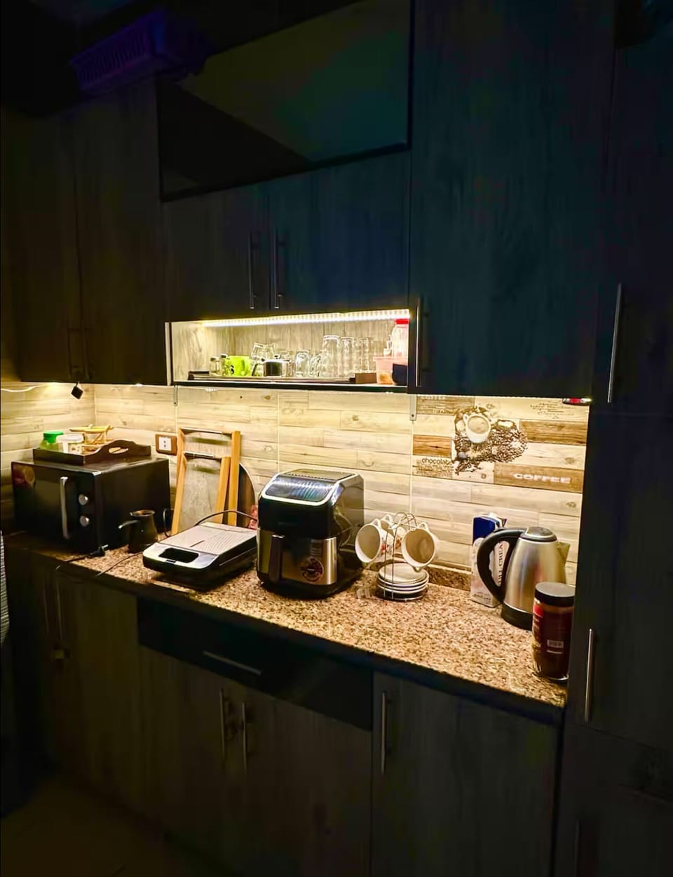 Luxury Villa, 3 Bedrooms, Kitchen, Ground Floor | Private kitchen | Full-size fridge, microwave, oven, stovetop