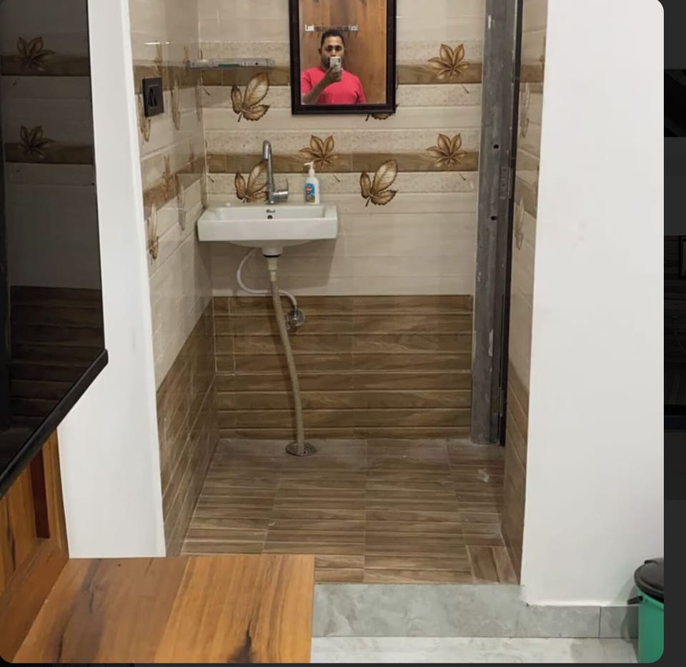 Deluxe Double or Twin Room | Iron/ironing board, free WiFi