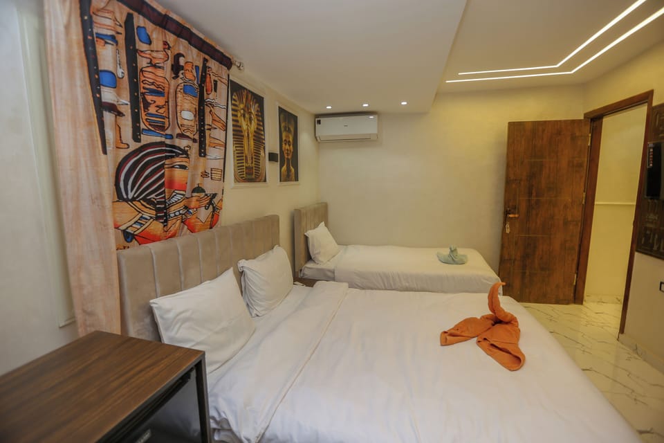 Deluxe Double or Twin Room, Mountain View | Minibar, soundproofing, free WiFi
