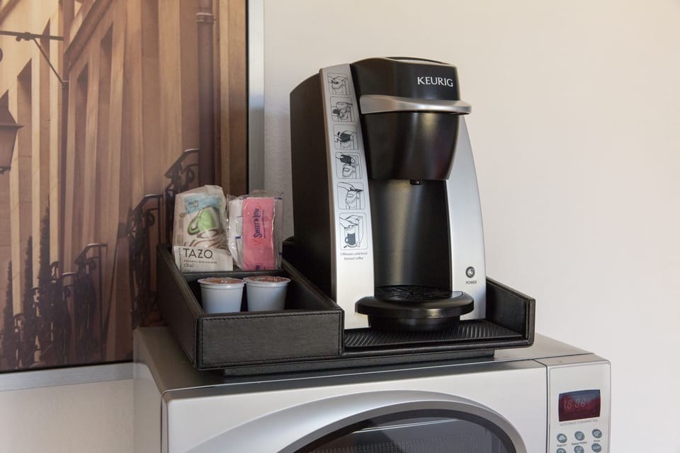 Standard Room, 2 Queen Beds | Coffee service