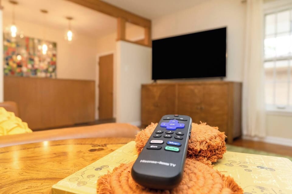 Roku on all five TVs in the house.