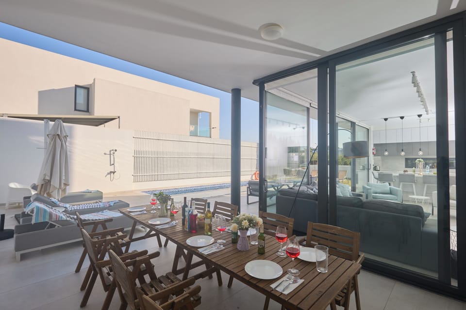 Large, Outside dining Area