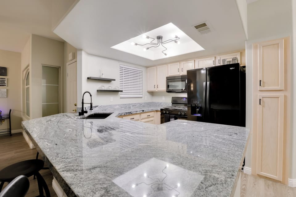 Kitchen | 2nd Floor | Cooking Basics | Keurig Coffee Maker | Dishwasher