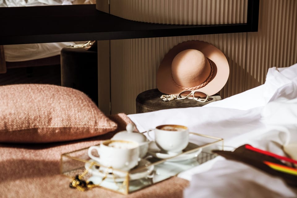 Premium bedding, down comforters, minibar, in-room safe