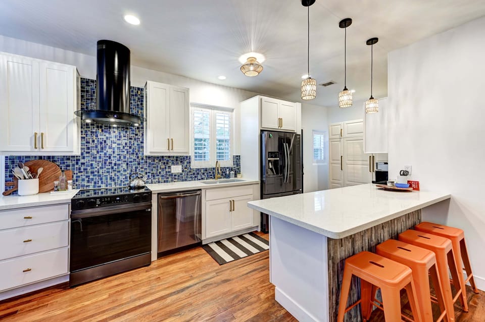 Kitchen | Bar Seating