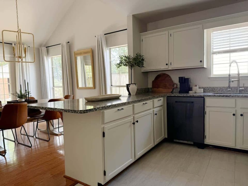 Efficient kitchen layout makes this space very practical and easy to use.