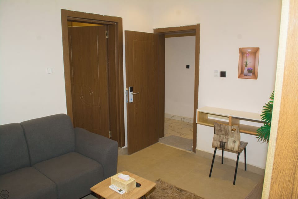 Apartment | Living area | Flat-screen TV