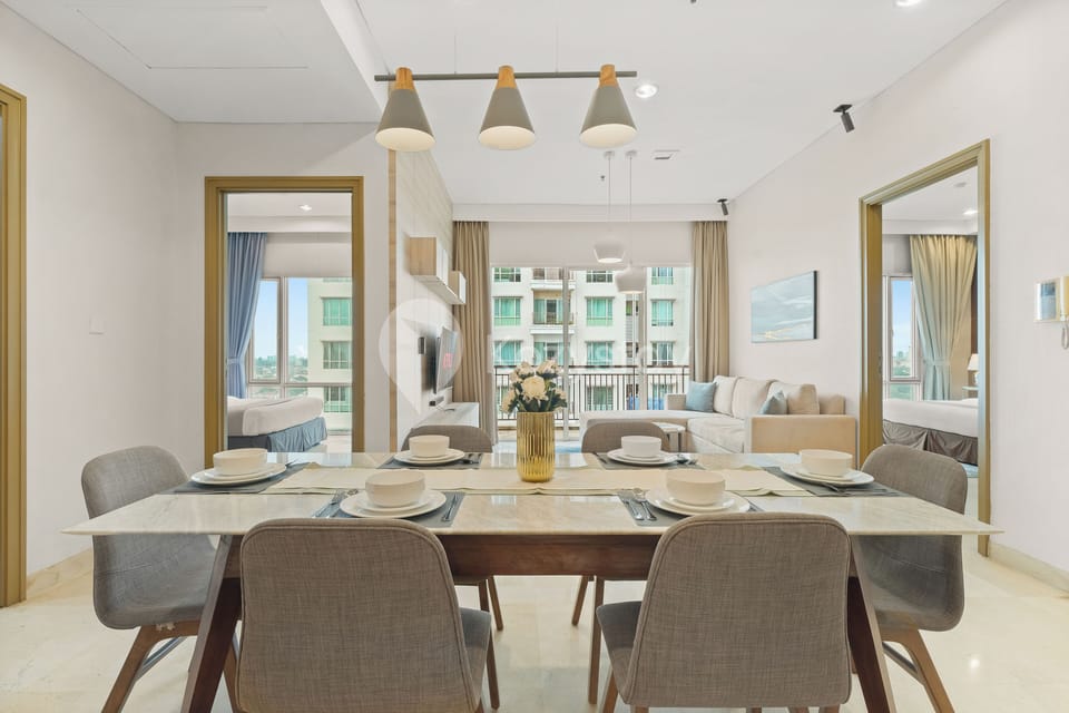 Apartment, 2 Bedrooms, City View | Dining room