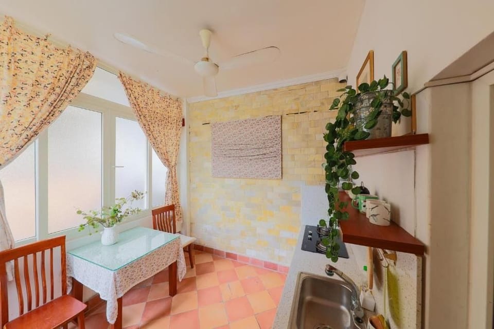 Basic Room | Private kitchen