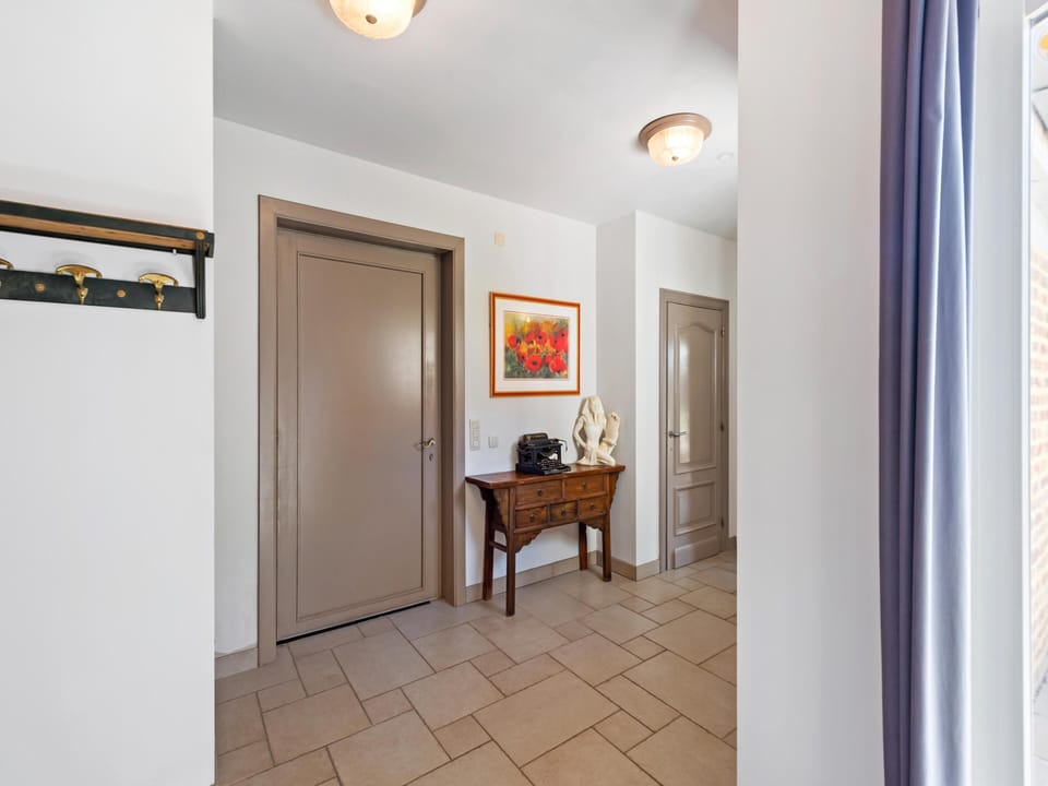 Entrance / Reception