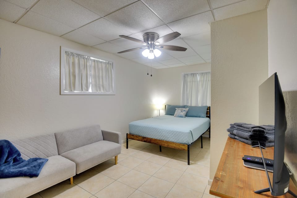 Bedroom 1 | King Bed