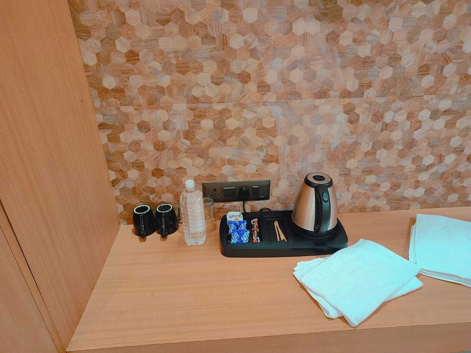 Desk, laptop workspace, free WiFi