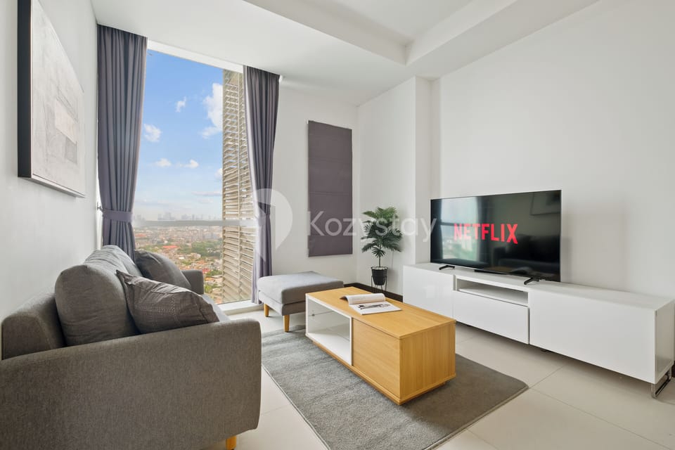 Apartment, 2 Bedrooms, City View | Living area | Flat-screen TV
