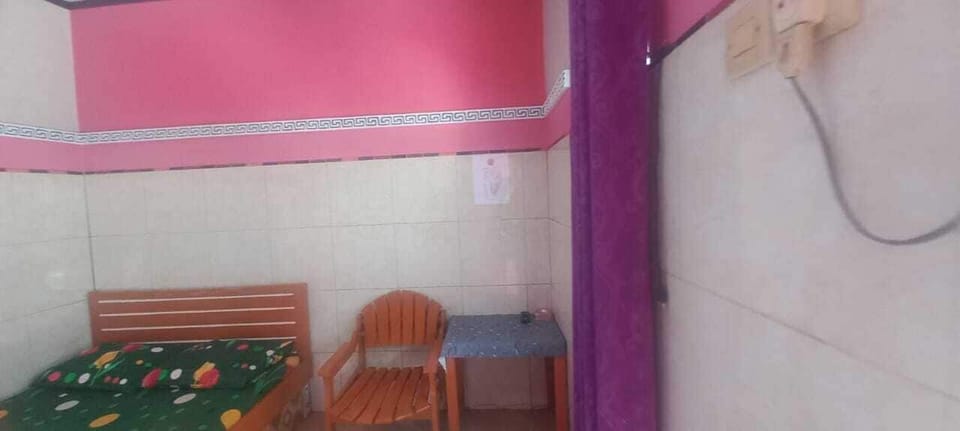Standard Double Room | Free WiFi, bed sheets