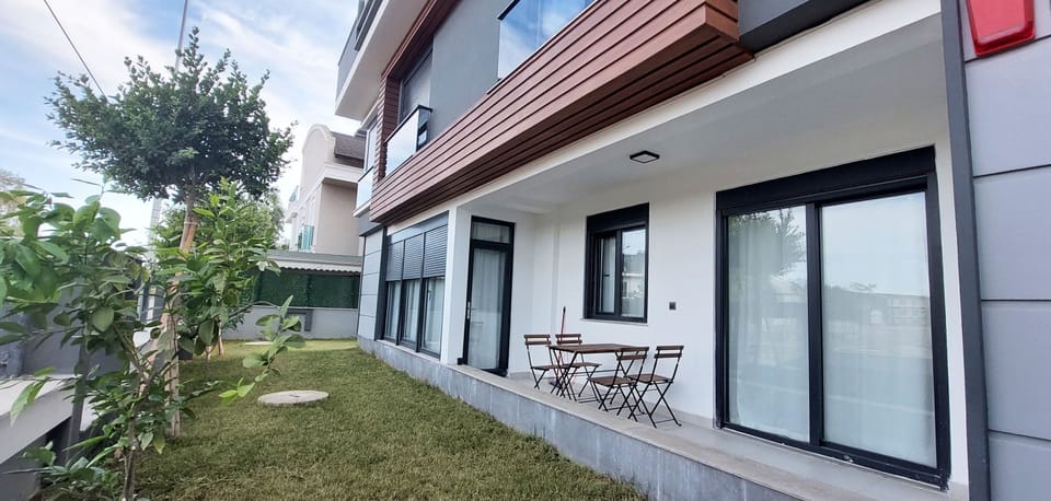 House, Accessible | 2 bedrooms, desk