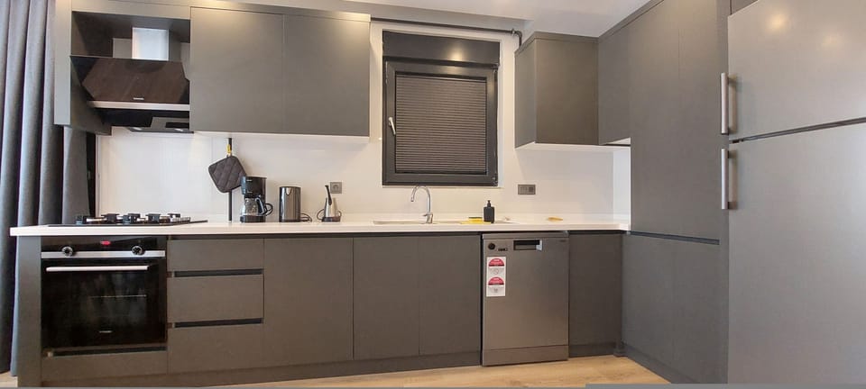 House | 3 bedrooms, desk, Internet