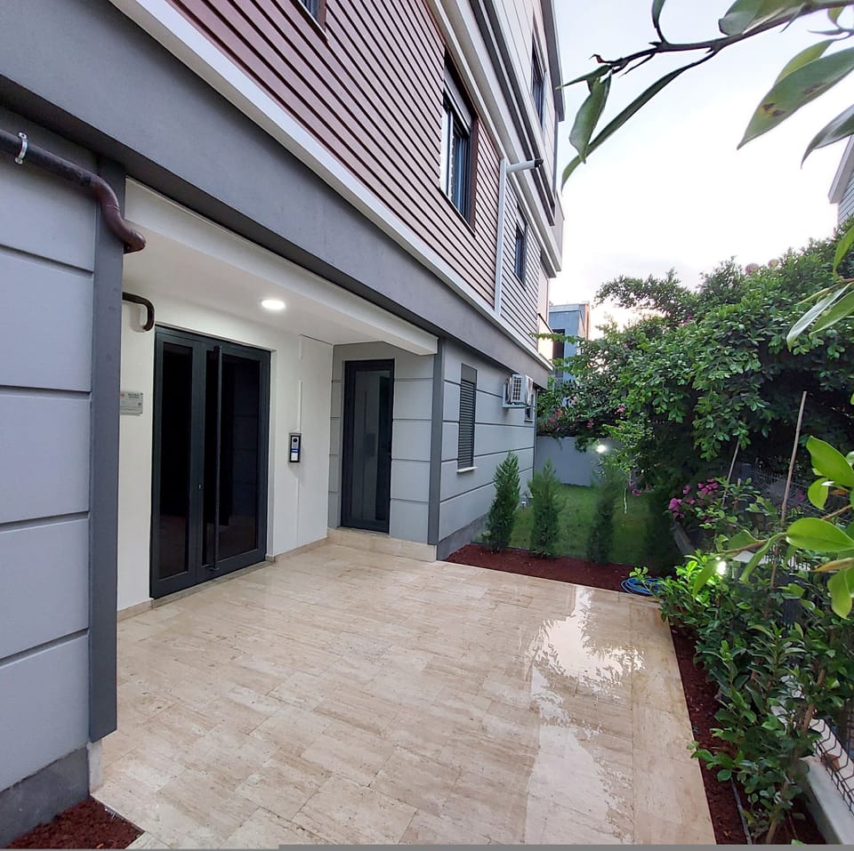 House | 3 bedrooms, desk, Internet