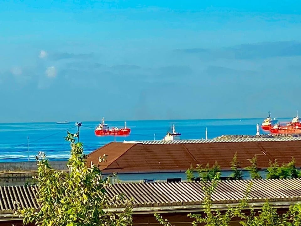 Deluxe Double Room with Sea View | WiFi (free), bed sheets