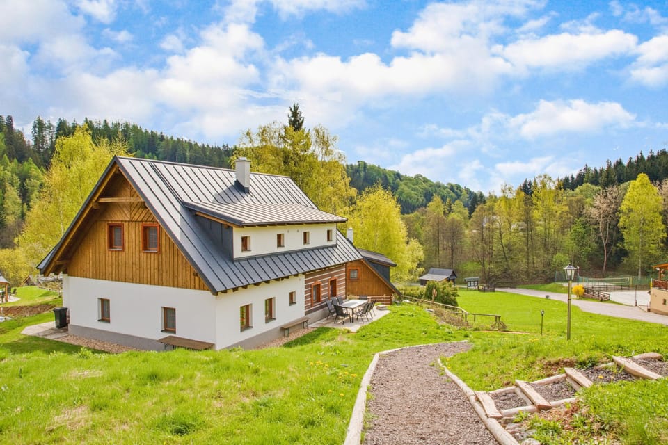 House | 6 bedrooms