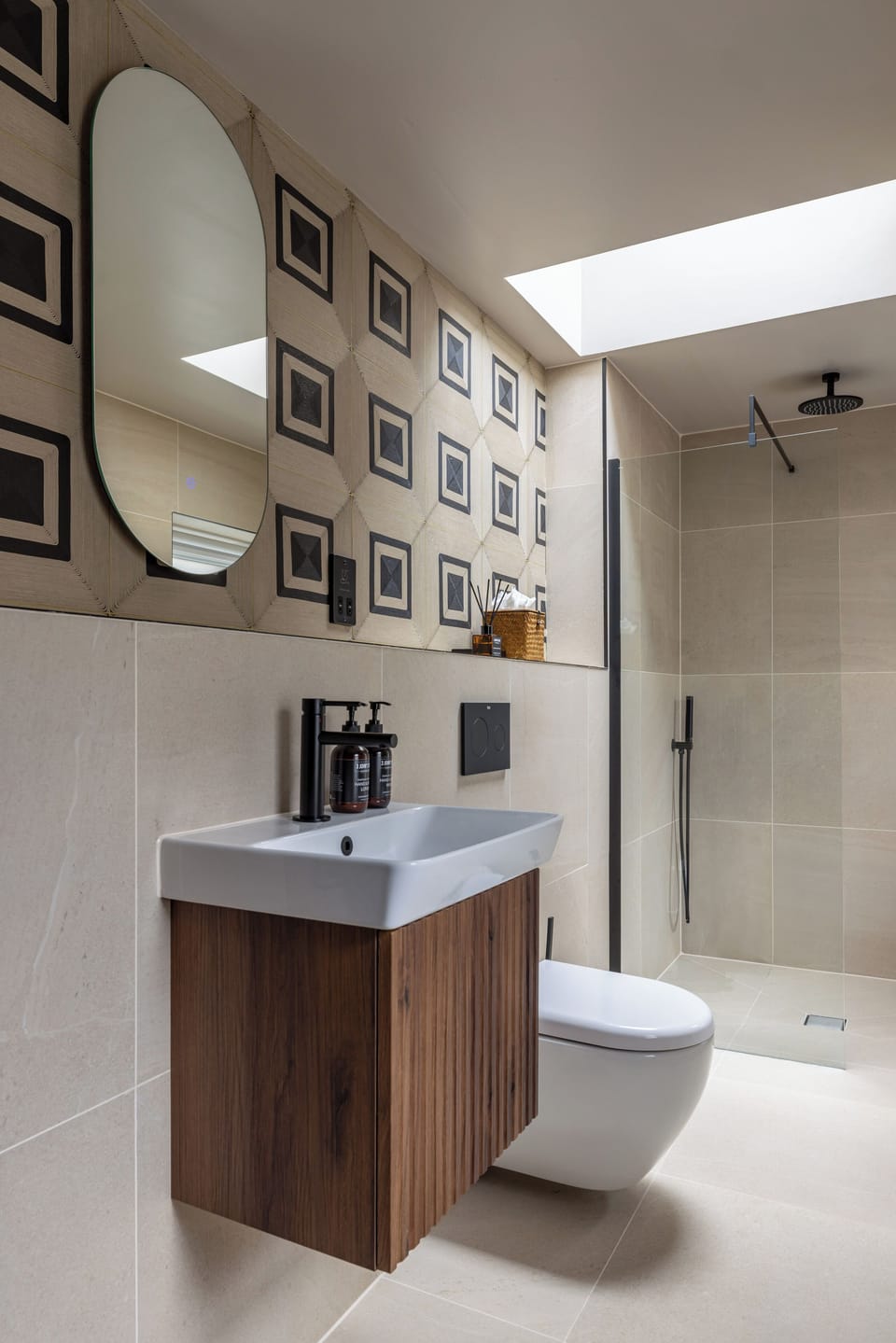 Queen Charlotte | Bathroom | Designer toiletries, hair dryer, bathrobes, towels