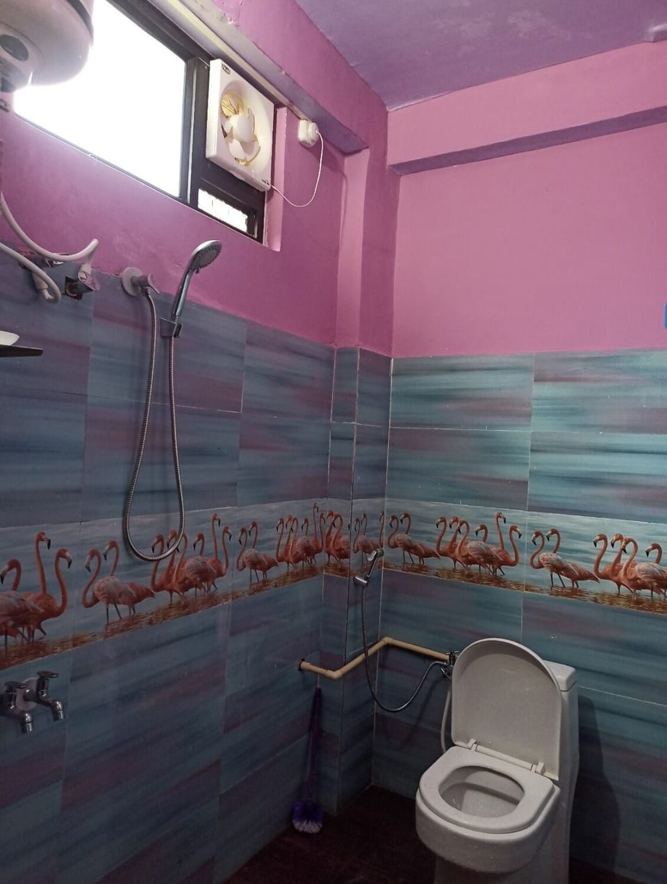 Shared Dormitory | Bathroom | Towels, soap