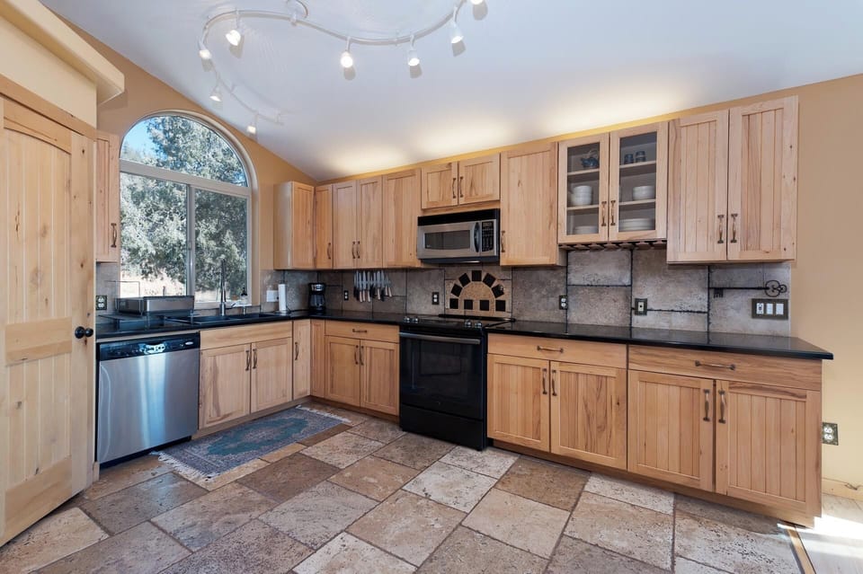 Fully Stocked Kitchen