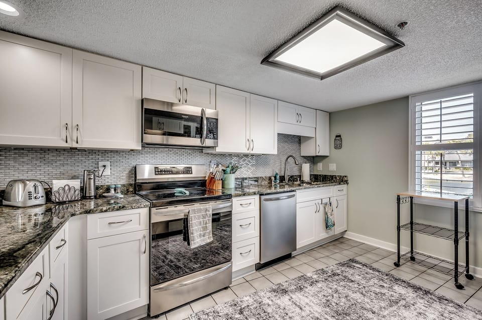 Fully equipped kitchen