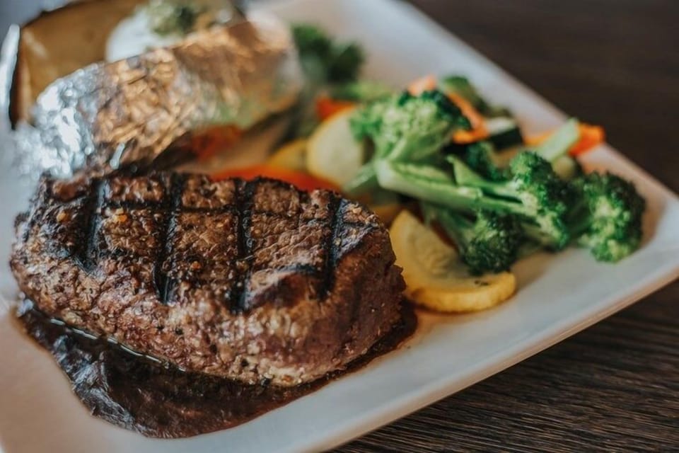 Townhome, 4 Bedrooms | Food and drink