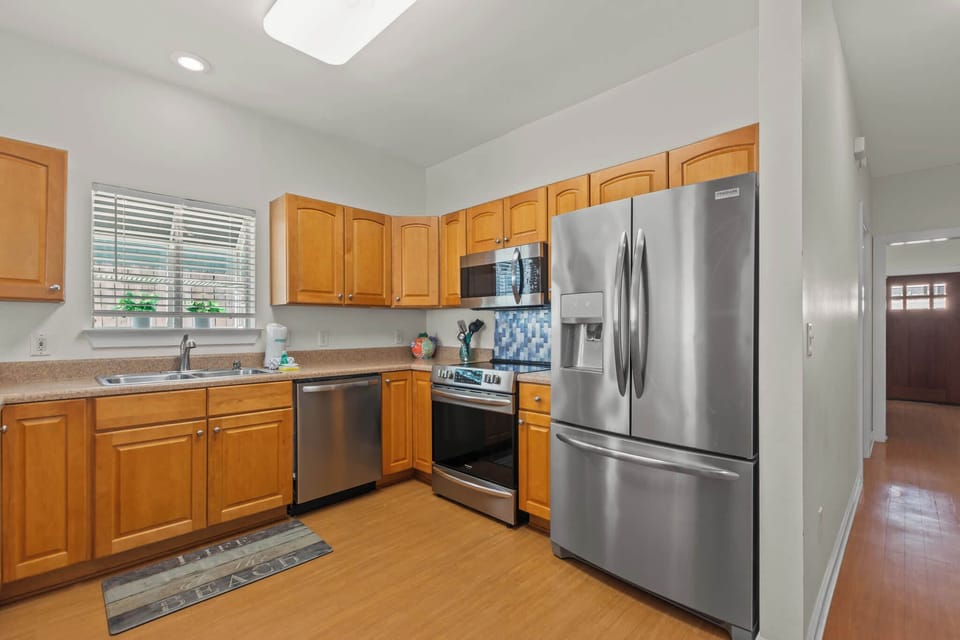 The chef in the group is going to love our Frigidaire Gallery appliances!